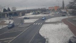 Křižovatka ulic Velká Dlážka a Polní