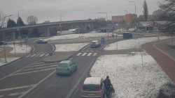 Křižovatka ulic Velká Dlážka a Polní