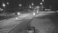 Křižovatka ulic Velká Dlážka a Polní