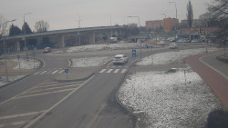 Křižovatka ulic Velká Dlážka a Polní