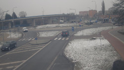 Křižovatka ulic Velká Dlážka a Polní