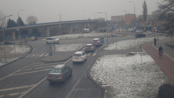 Křižovatka ulic Velká Dlážka a Polní