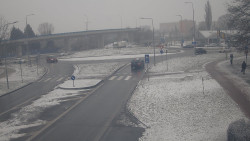 Křižovatka ulic Velká Dlážka a Polní