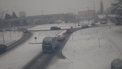 Křižovatka ulic Velká Dlážka a Polní