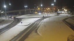 Křižovatka ulic Velká Dlážka a Polní