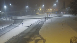 Křižovatka ulic Velká Dlážka a Polní