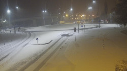 Křižovatka ulic Velká Dlážka a Polní