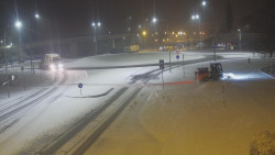 Křižovatka ulic Velká Dlážka a Polní