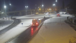 Křižovatka ulic Velká Dlážka a Polní