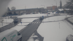 Křižovatka ulic Velká Dlážka a Polní