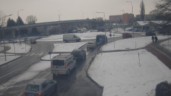 Křižovatka ulic Velká Dlážka a Polní