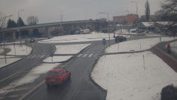 Křižovatka ulic Velká Dlážka a Polní