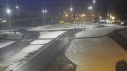 Křižovatka ulic Velká Dlážka a Polní