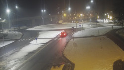 Křižovatka ulic Velká Dlážka a Polní