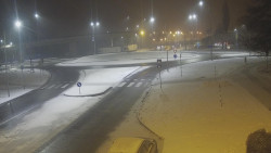 Křižovatka ulic Velká Dlážka a Polní