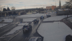 Křižovatka ulic Velká Dlážka a Polní