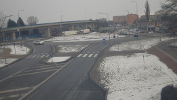 Křižovatka ulic Velká Dlážka a Polní