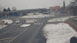 Křižovatka ulic Velká Dlážka a Polní