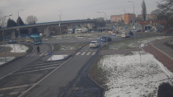 Křižovatka ulic Velká Dlážka a Polní