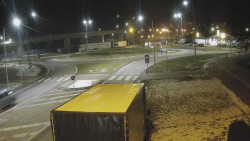 Křižovatka ulic Velká Dlážka a Polní