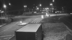 Křižovatka ulic Velká Dlážka a Polní