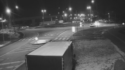 Křižovatka ulic Velká Dlážka a Polní