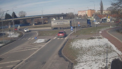 Křižovatka ulic Velká Dlážka a Polní