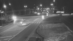 Křižovatka ulic Velká Dlážka a Polní