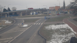 Křižovatka ulic Velká Dlážka a Polní