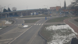 Křižovatka ulic Velká Dlážka a Polní