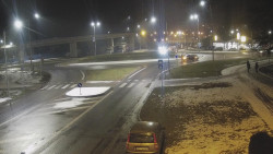 Křižovatka ulic Velká Dlážka a Polní