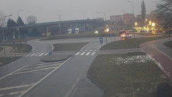 Křižovatka ulic Velká Dlážka a Polní