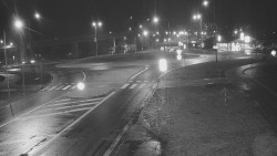 Křižovatka ulic Velká Dlážka a Polní