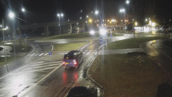 Křižovatka ulic Velká Dlážka a Polní