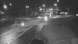 Křižovatka ulic Velká Dlážka a Polní