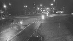 Křižovatka ulic Velká Dlážka a Polní