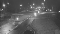 Křižovatka ulic Velká Dlážka a Polní