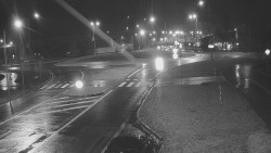 Křižovatka ulic Velká Dlážka a Polní