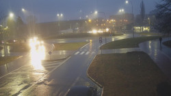 Křižovatka ulic Velká Dlážka a Polní