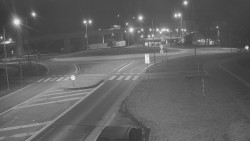 Křižovatka ulic Velká Dlážka a Polní