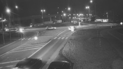 Křižovatka ulic Velká Dlážka a Polní