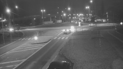 Křižovatka ulic Velká Dlážka a Polní