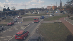 Křižovatka ulic Velká Dlážka a Polní