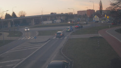 Křižovatka ulic Velká Dlážka a Polní