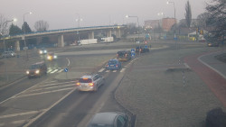 Křižovatka ulic Velká Dlážka a Polní