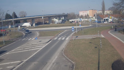 Křižovatka ulic Velká Dlážka a Polní