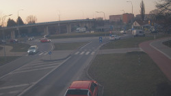 Křižovatka ulic Velká Dlážka a Polní