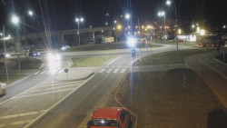 Křižovatka ulic Velká Dlážka a Polní