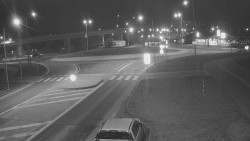 Křižovatka ulic Velká Dlážka a Polní