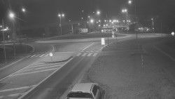 Křižovatka ulic Velká Dlážka a Polní